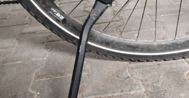 Fahrradständer bricht wegen Kindersitzt